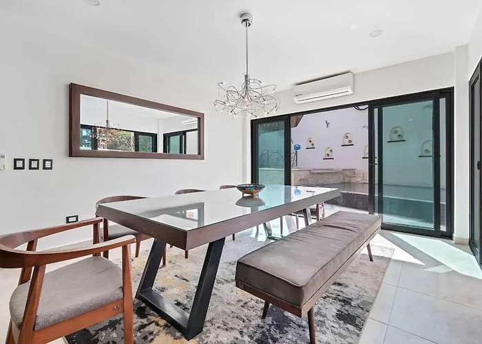 Marbella Lane Premium Ocean View & Pool Сasa de vacaciones *