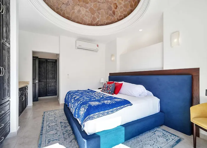 Marbella Lane Premium Ocean View & Pool