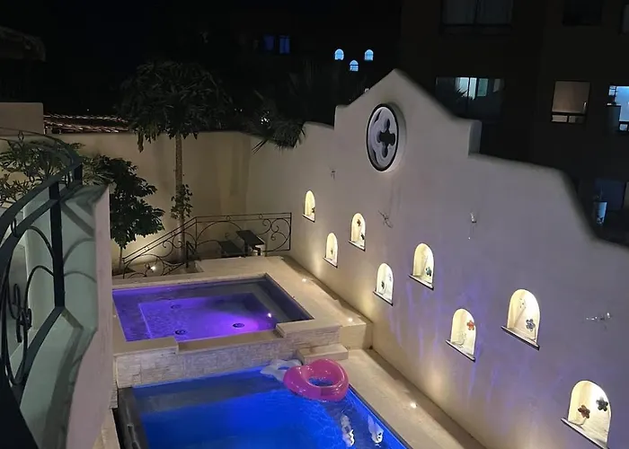 Marbella Lane Premium Ocean View & Pool Сasa de vacaciones