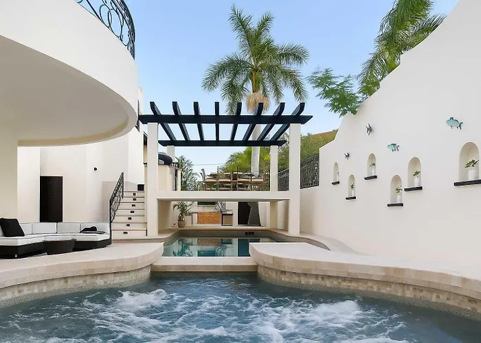 Marbella Lane Premium Ocean View & Pool Сasa de vacaciones *