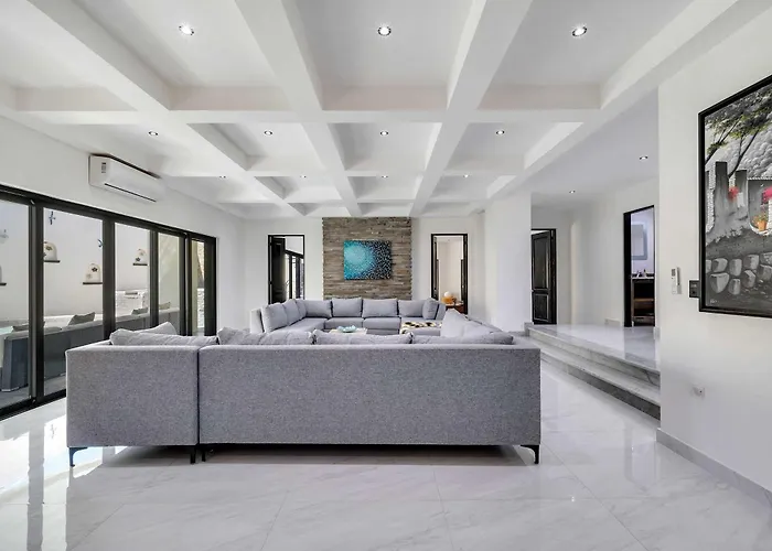 Marbella Lane Premium Ocean View & Pool