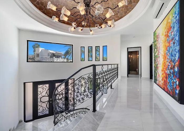 Marbella Lane Premium Ocean View & Pool