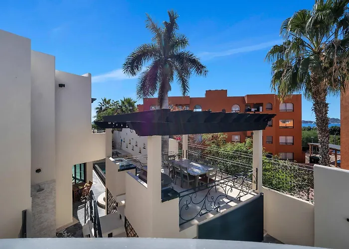 Marbella Lane Premium Ocean View & Pool Сasa de vacaciones Cabo San Lucas
